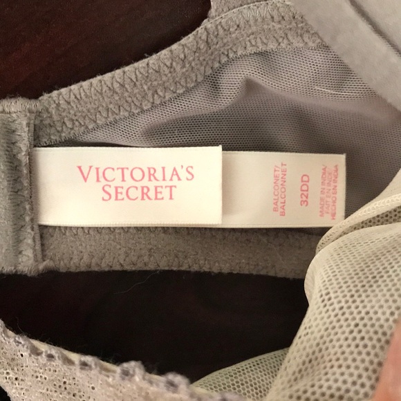 Victoria Secret PINK Bra - Picture 2 of 5